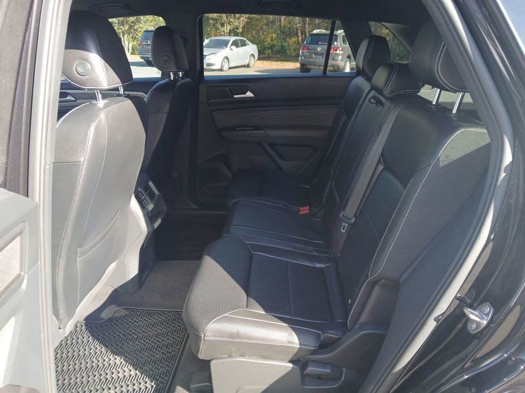 Used 2022 Volkswagen Atlas Cross Sport SE image 25