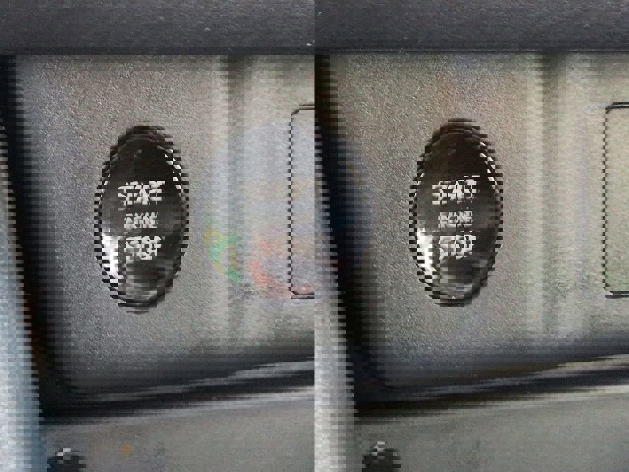 Used 2024 Nissan Rogue SV image 26