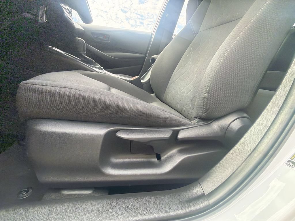 Used 2024 Toyota Corolla LE FWD image 14