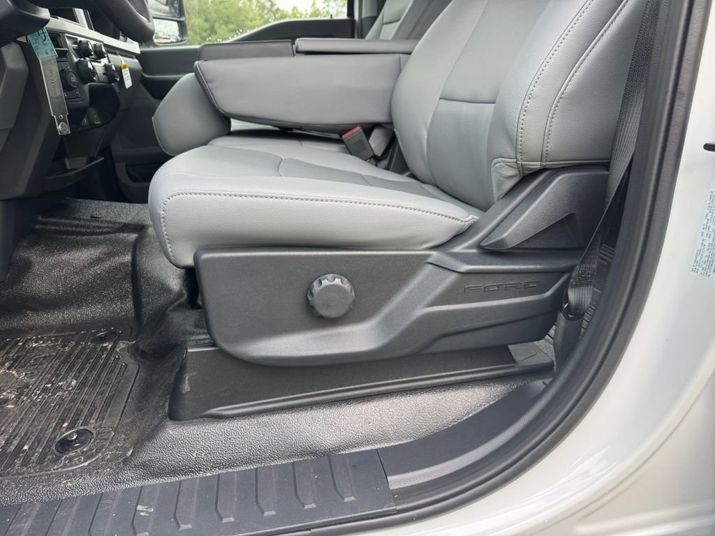 New 2026 Ford F250 XL image 36