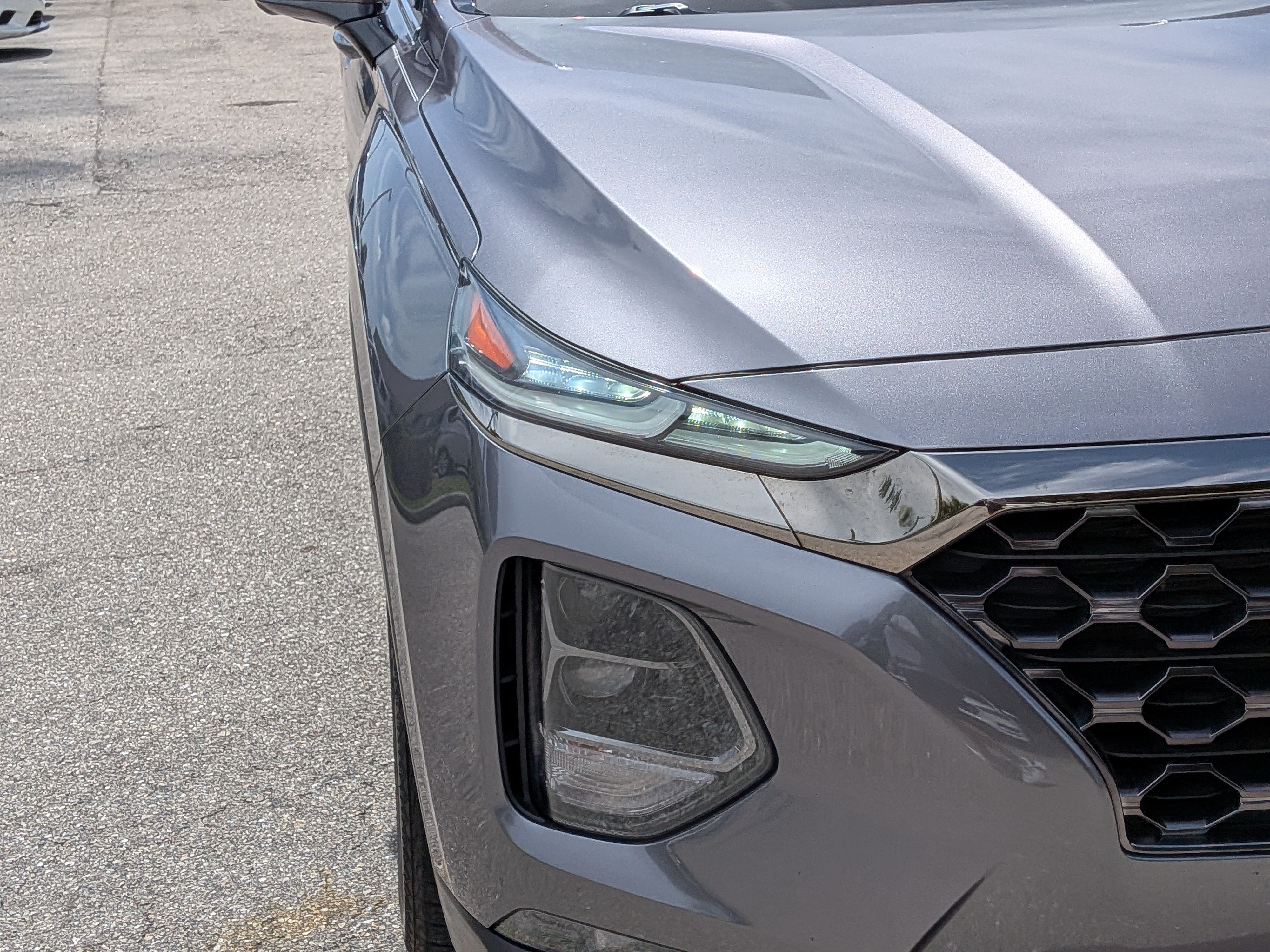 Used 2020 Hyundai Santa Fe Limited FWD image 9