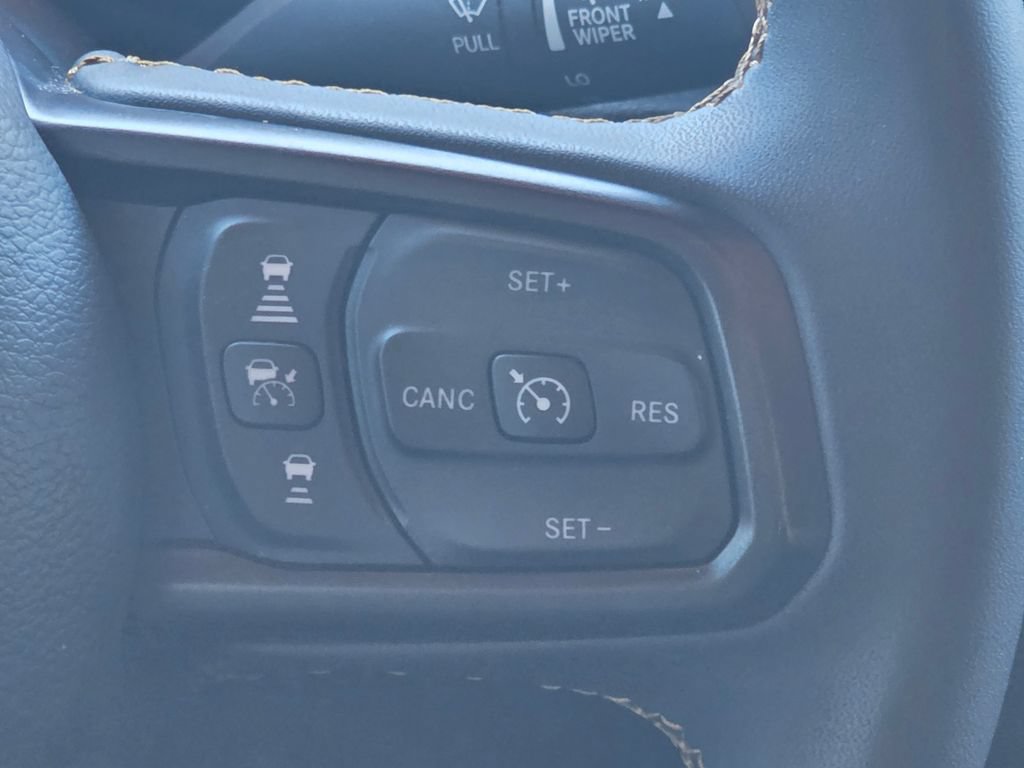 Used 2024 Jeep Gladiator Sport AWD/4WD image 15