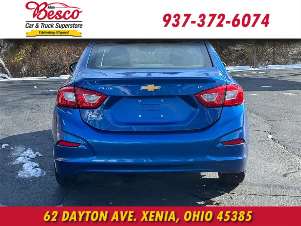 Used 2018 Chevrolet Cruze LT w/ Convenience Package image 5