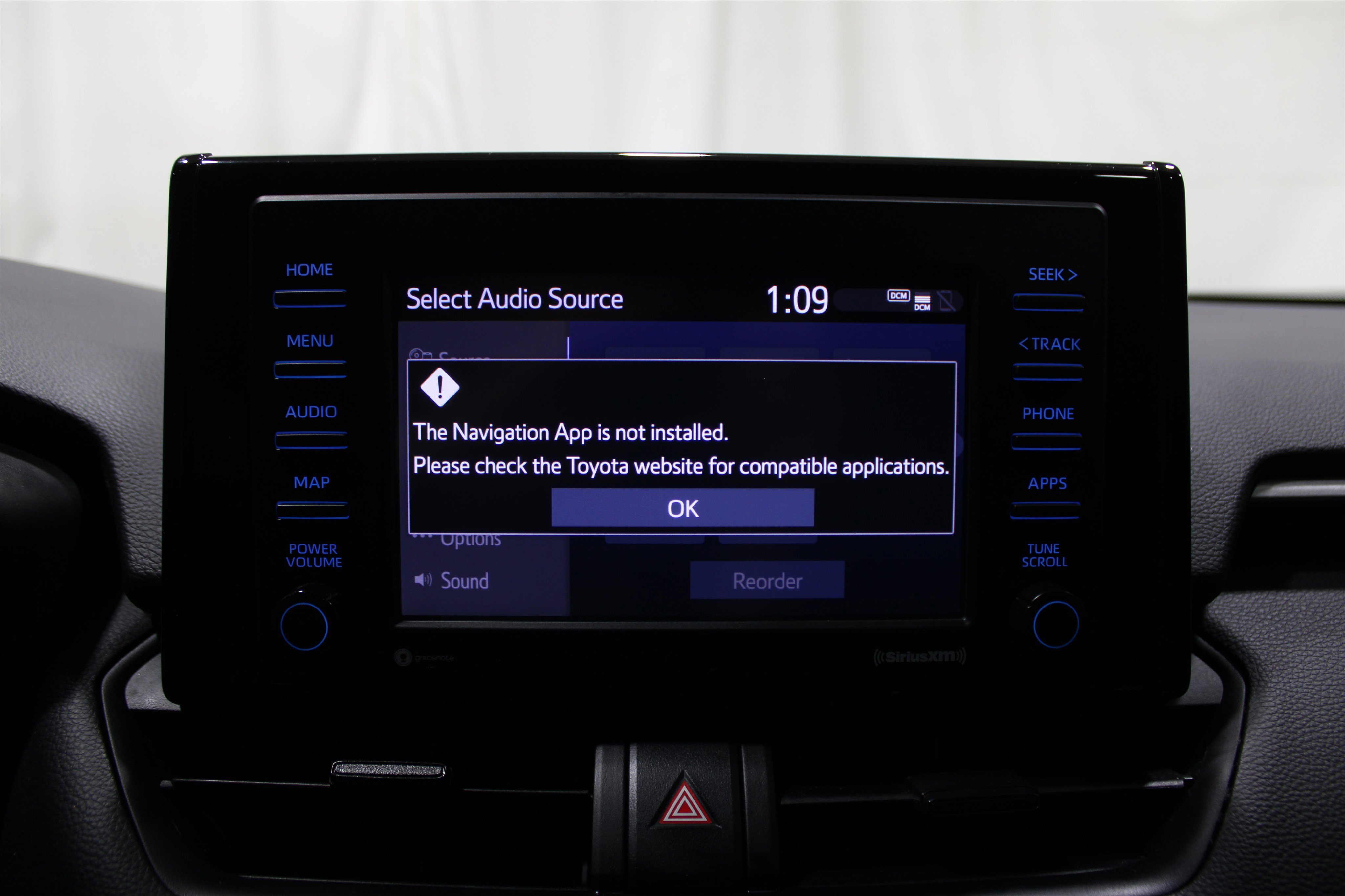 Used 2022 Toyota RAV4 XLE image 17