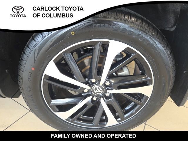 Used 2024 Toyota Corolla Cross AWD Hybrid w/ Convenience Package image 10