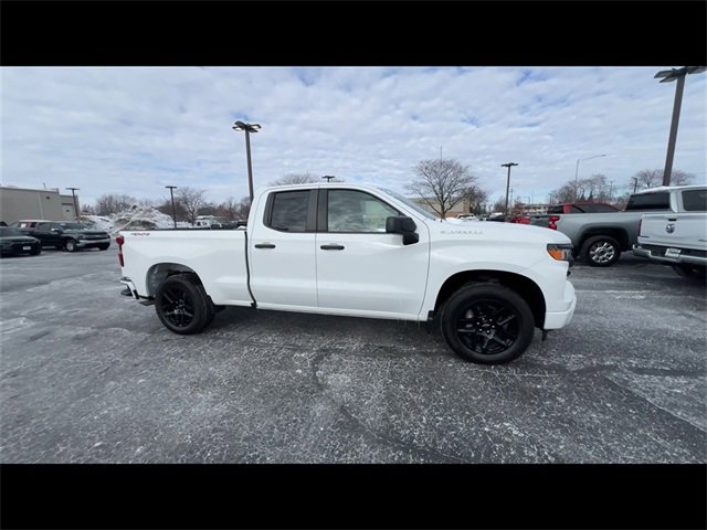 Certified 2022 Chevrolet Silverado 1500 Custom image 9