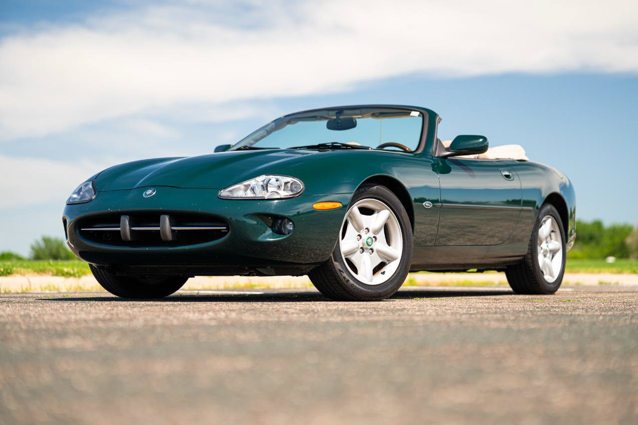 Used 1998 Jaguar XK8 Convertible RWD image 3