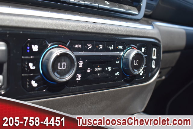 Used 2025 Chevrolet Silverado 2500 LTZ w/ LTZ Premium Package AWD/4WD image 41
