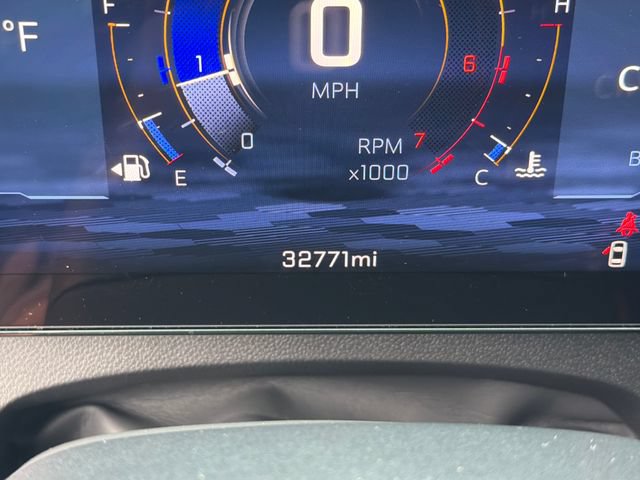 Certified 2024 Chevrolet Traverse LT w/ Midnight/Sport Edition FWD image 16