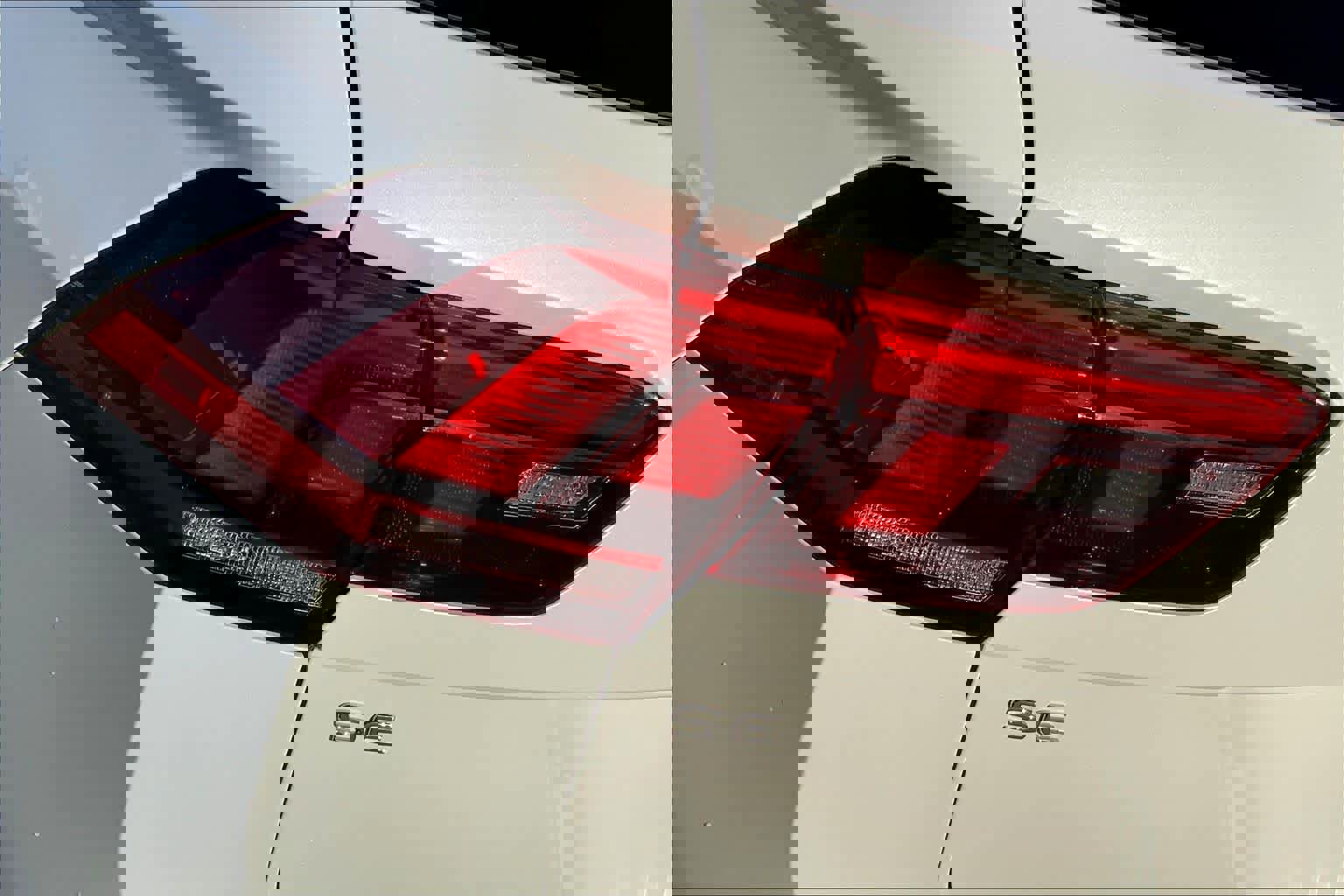 Used 2023 Volkswagen Tiguan SE image 27