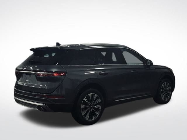 Used 2021 Lincoln Corsair Reserve w/ Equipment Group 201A image 6