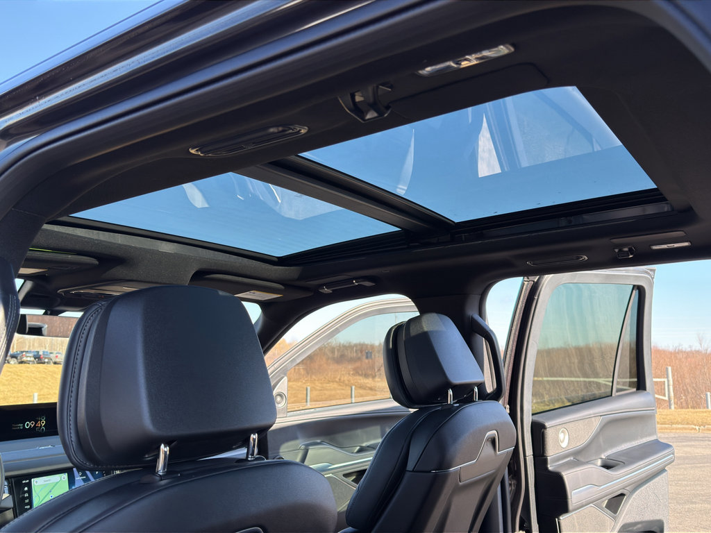 Used 2025 Lincoln Navigator L Reserve w/ Jet Appearance Package image 43