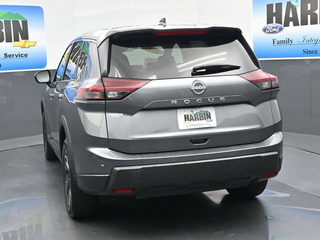 Used 2025 Nissan Rogue SV FWD image 4