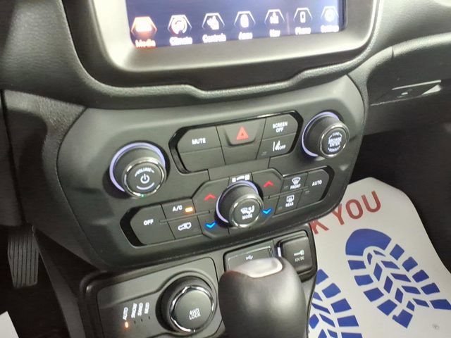 Used 2023 Jeep Renegade Limited AWD/4WD image 21