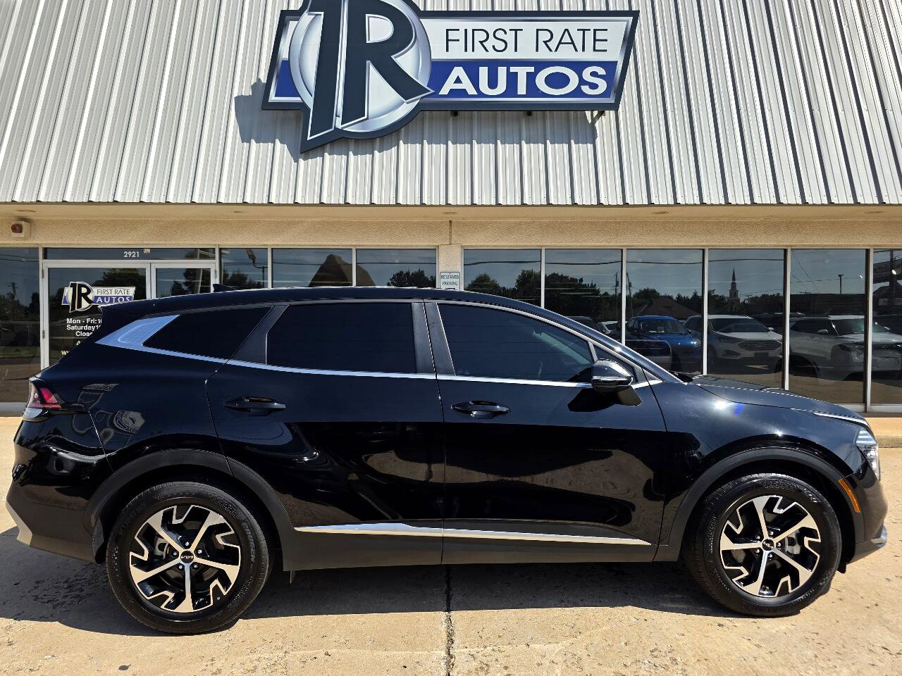Used 2024 Kia Sportage EX image 9