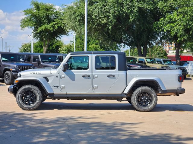 Certified 2022 Jeep Gladiator Overland AWD/4WD image 4