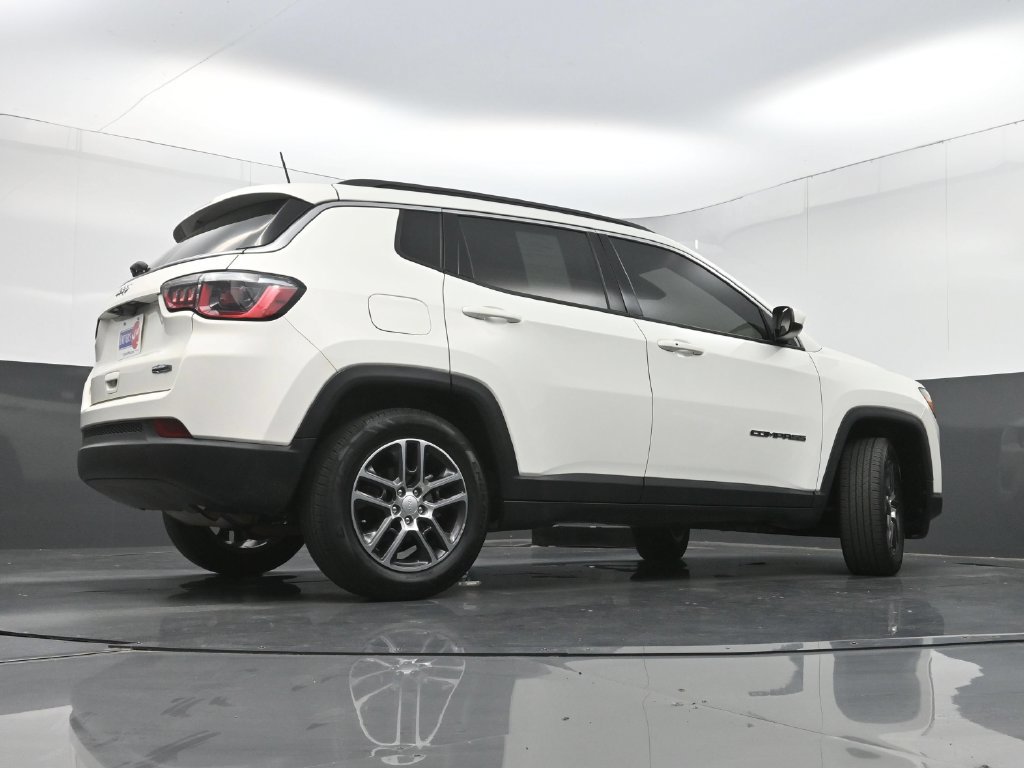 Used 2019 Jeep Compass Latitude w/ Popular Equipment Group FWD image 25