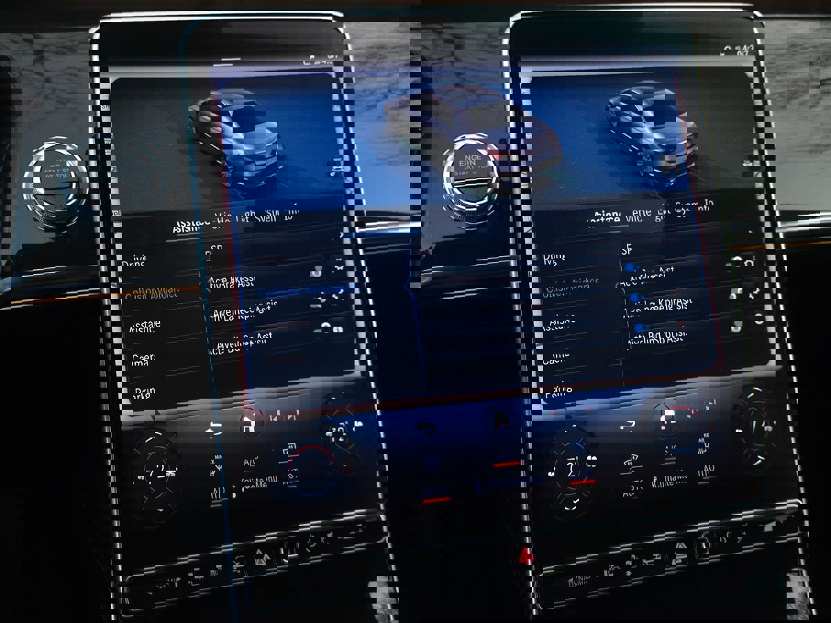 Used 2023 Mercedes-Benz S 580e 4MATIC Sedan w/ Warmth & Comfort Package image 57