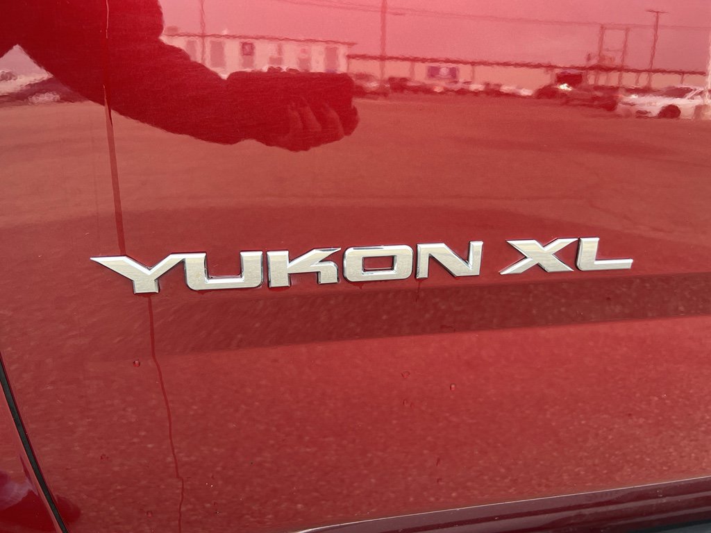 Used 2020 GMC Yukon XL SLT w/ Open Road Package image 11