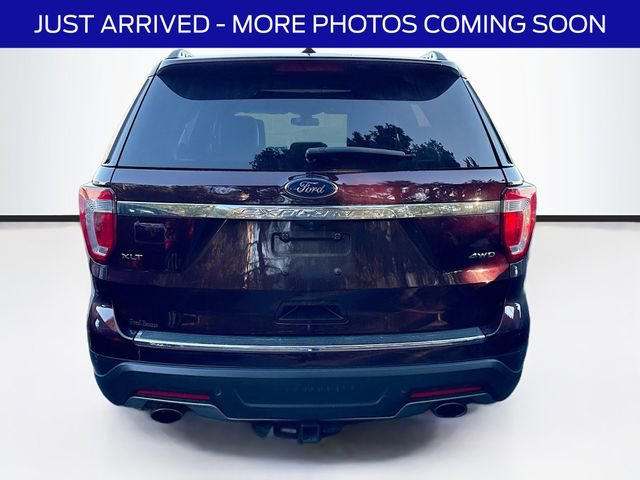 Used 2018 Ford Explorer XLT w/ Equipment Group 202A image 7