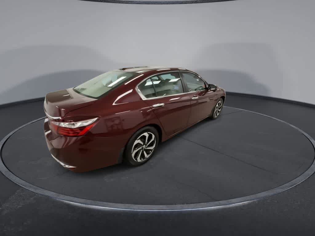Used 2017 Honda Accord EX-L image 8