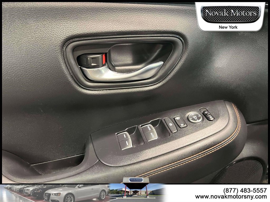 Used 2024 Honda HR-V Sport image 17