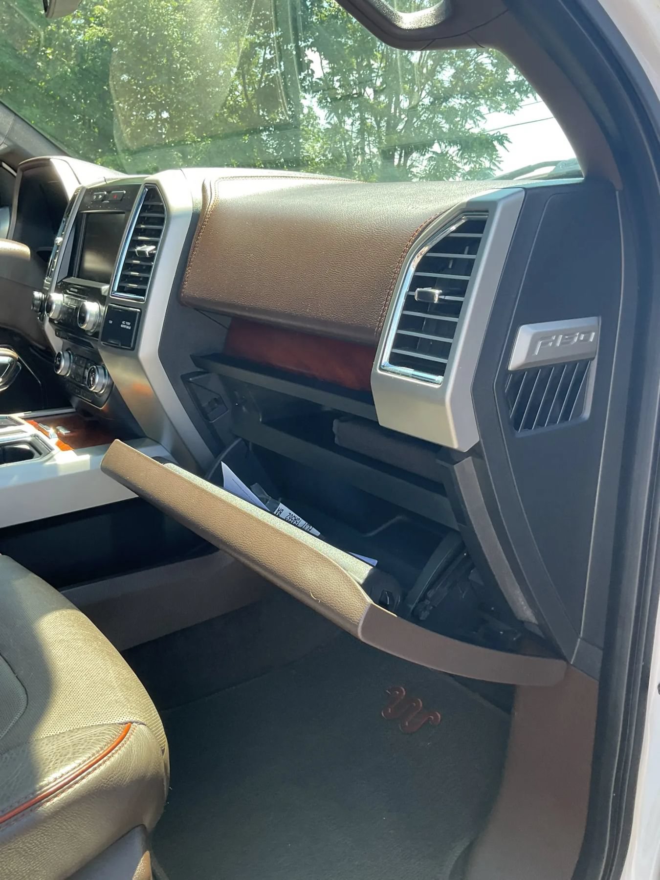 Used 2015 Ford F150 King Ranch w/ FX4 Off-Road Package AWD/4WD image 38