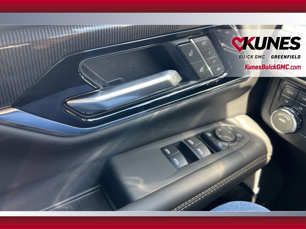 New 2026 GMC Yukon XL Elevation w/ Elevation Premium Package AWD/4WD image 23