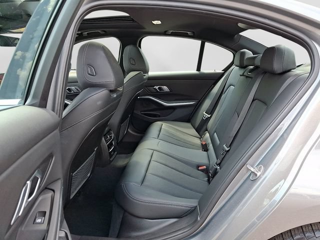 Used 2023 BMW 330i xDrive Sedan w/ Premium Package AWD/4WD image 13