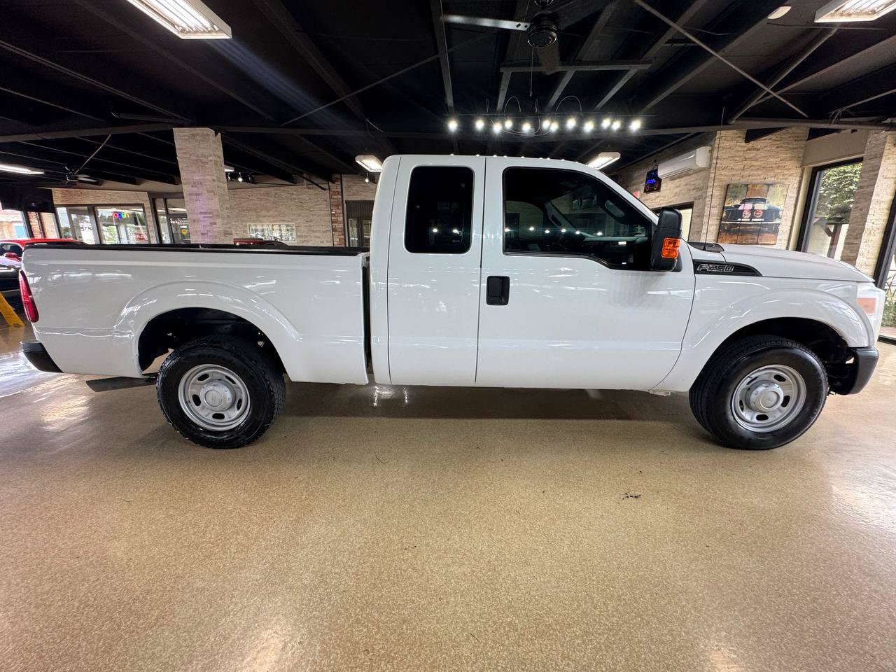 Used 2015 Ford F250 XL w/ Power Equipment Group RWD image 8