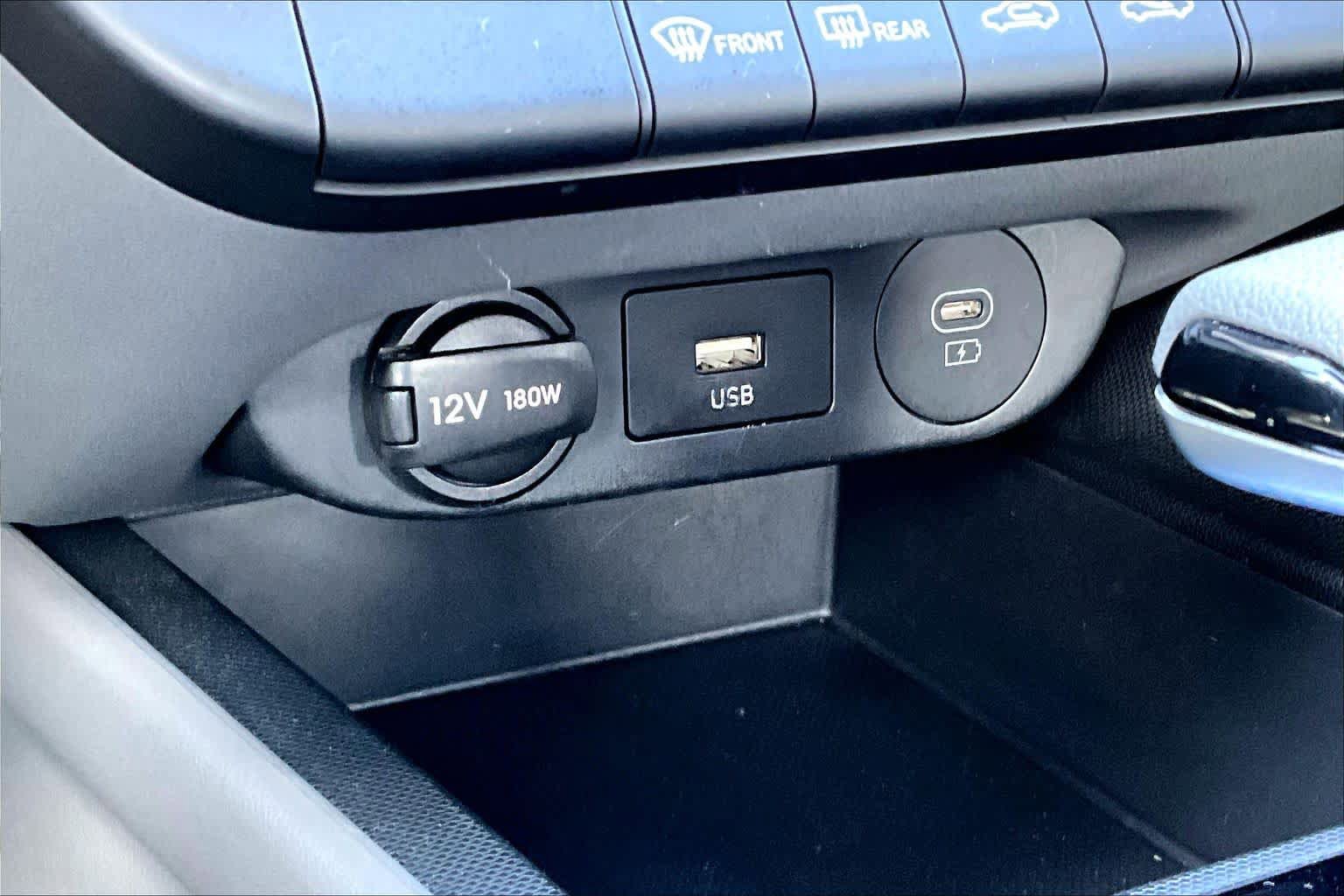 Used 2024 Hyundai Elantra Blue FWD image 35