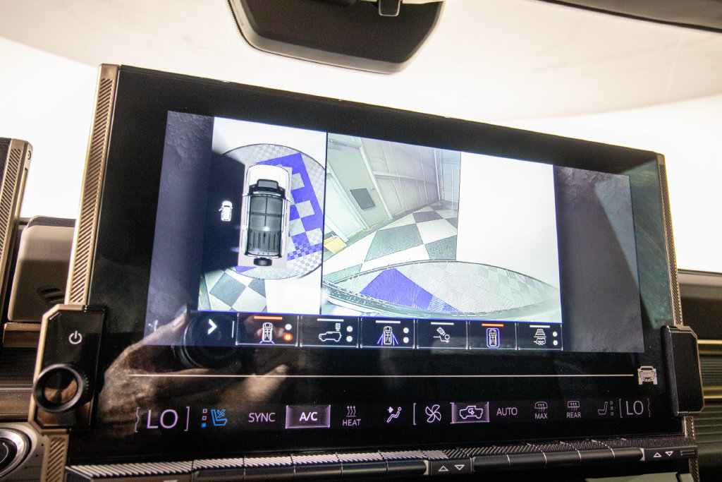 Used 2024 GMC Hummer EV 3X AWD/4WD image 24