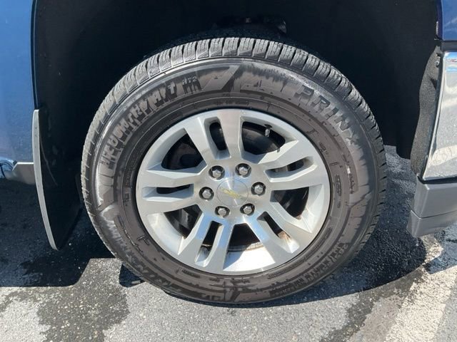 Used 2018 Chevrolet Silverado 1500 LT w/ All Star Edition AWD/4WD image 9