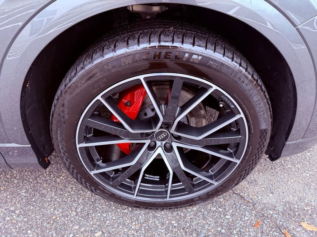 Used 2021 Audi Q8 Premium Plus w/ Premium Plus Package image 18