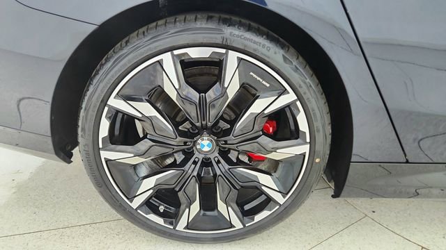 Used 2026 BMW 550e xDrive image 61