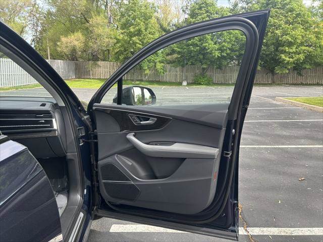 Used 2025 Audi Q7 3.0T Premium Plus w/ Premium Plus Package AWD/4WD image 33