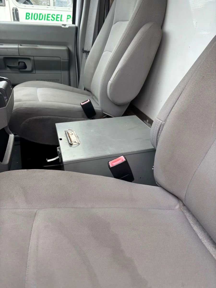 Used 2012 Ford E-350 and Econoline 350 Super Duty w/ PWR Locks & Windows Group image 18