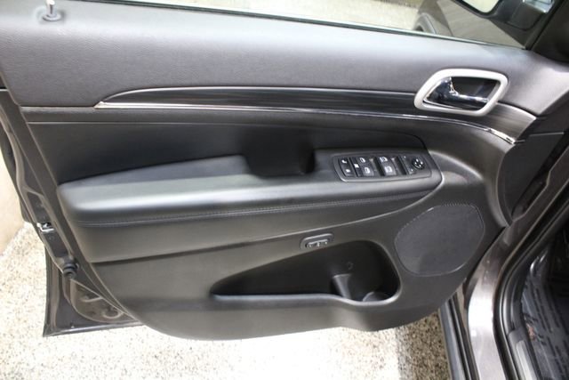 Used 2020 Jeep Grand Cherokee Limited image 23