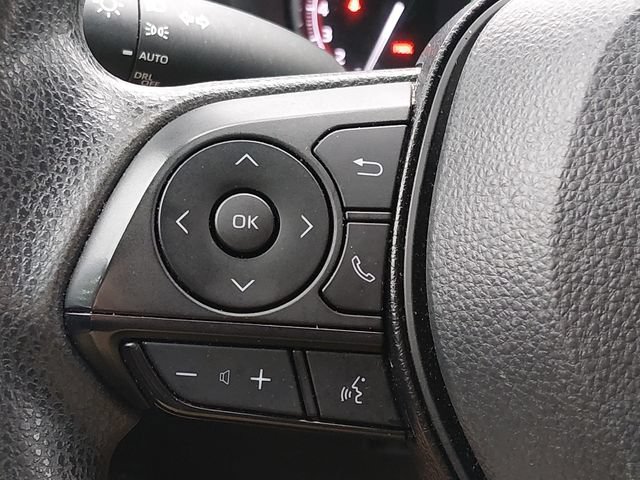 Used 2024 Toyota RAV4 XLE FWD image 24