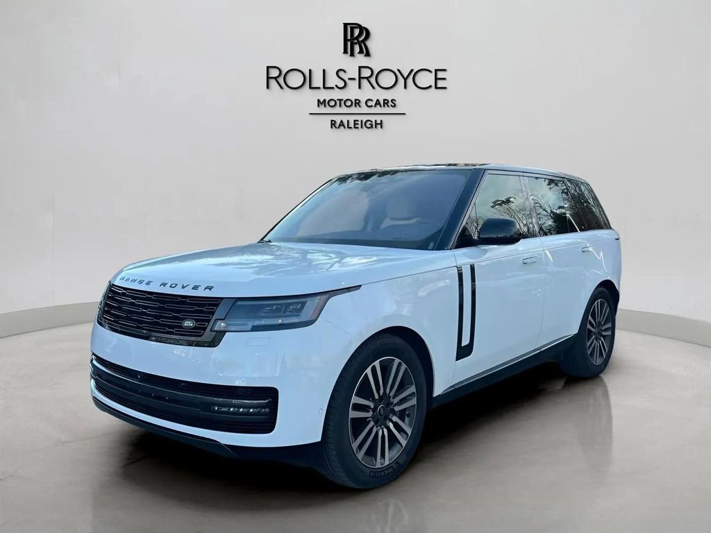 Used 2023 Land Rover Range Rover SE image 1