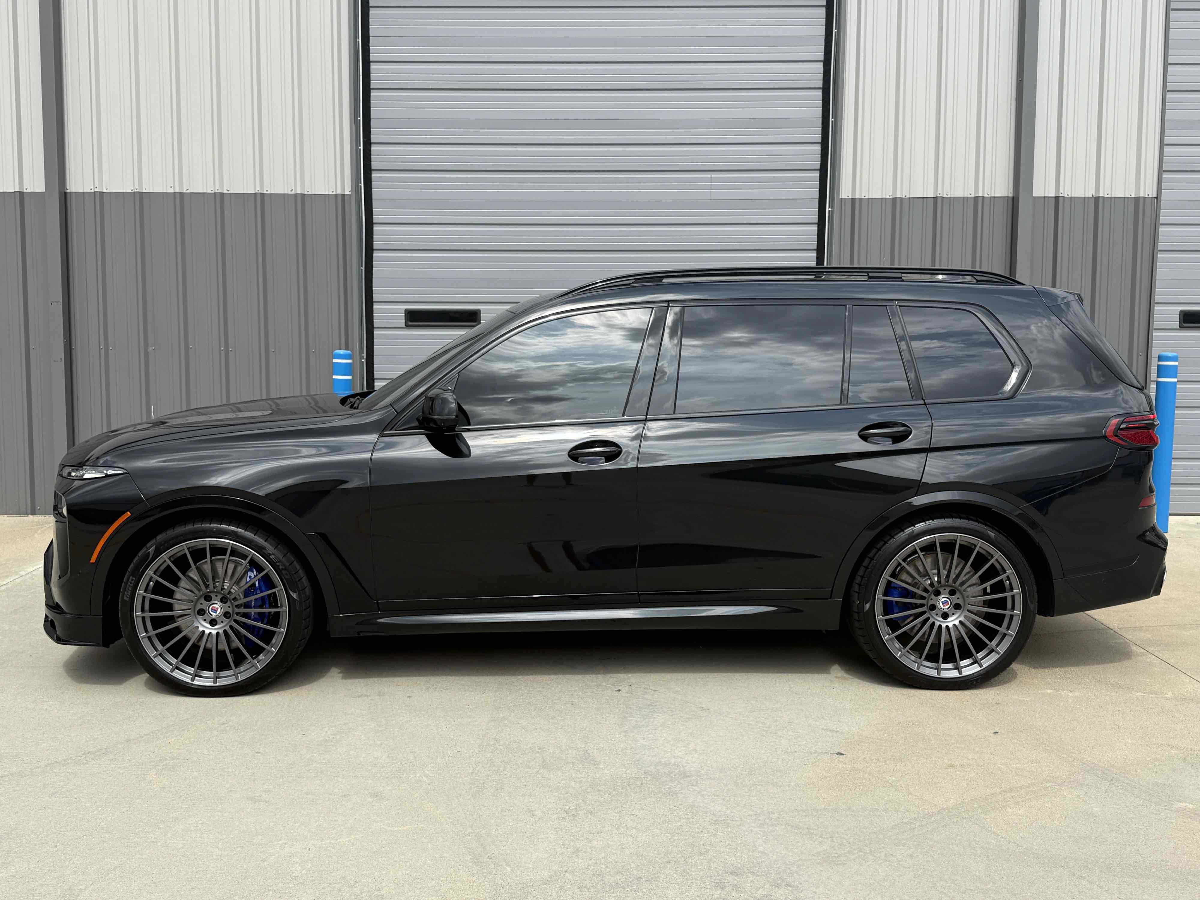 Used 2025 BMW ALPINA XB7 AWD/4WD image 75