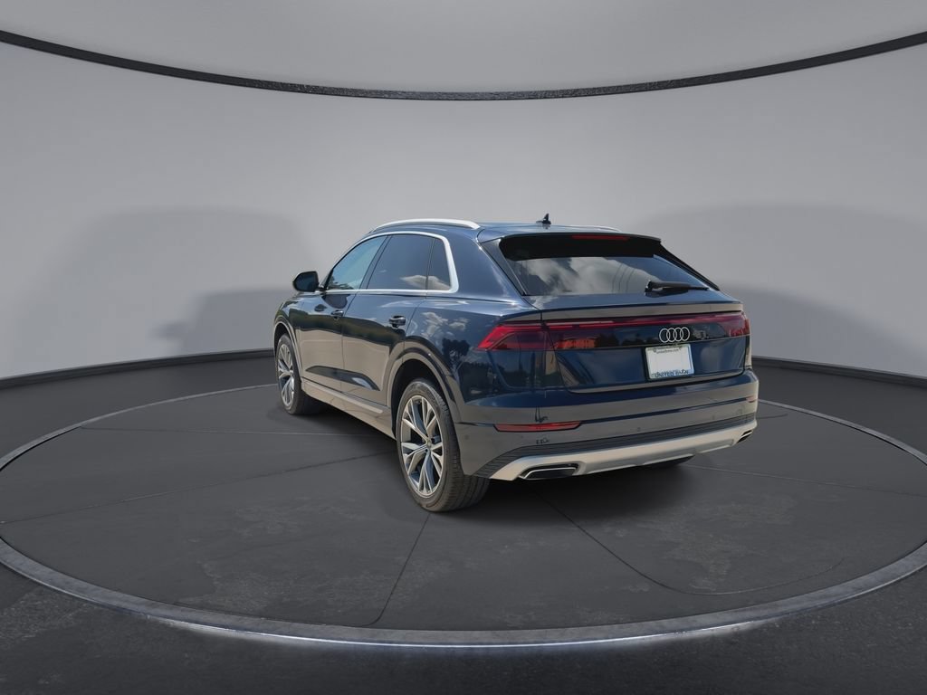 Used 2025 Audi Q8 Premium AWD/4WD image 7