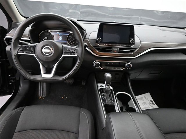 Used 2024 Nissan Altima 2.5 SV image 10