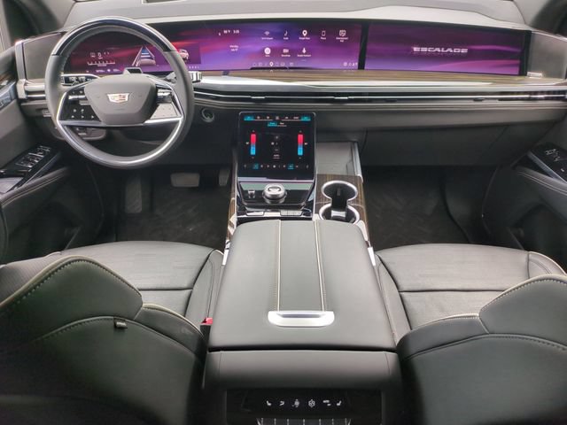 Used 2025 Cadillac Escalade Premium Luxury AWD/4WD image 14