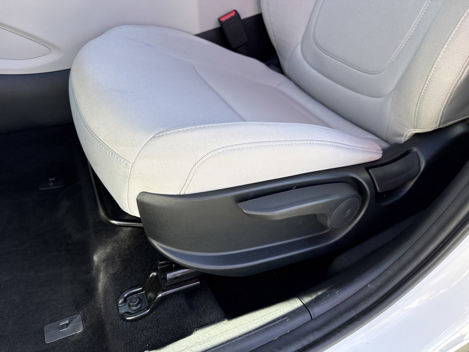 Certified 2025 Hyundai Tucson SE image 12