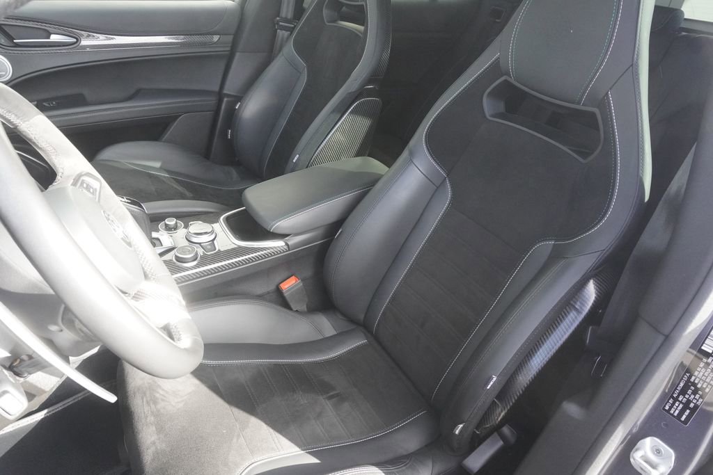 Used 2023 Alfa Romeo Stelvio Quadrifoglio w/ Active Assist Plus Package image 20