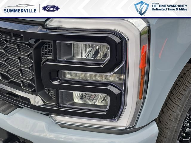 New 2026 Ford F250 Lariat w/ Black Appearance Package AWD/4WD image 31