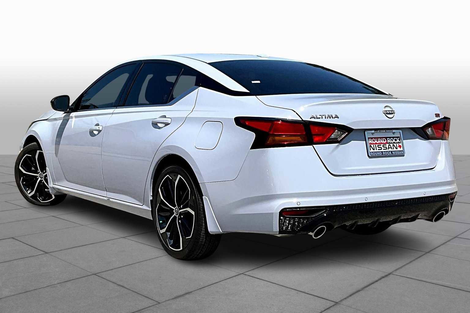 New 2025 Nissan Altima 2.5 SR image 7