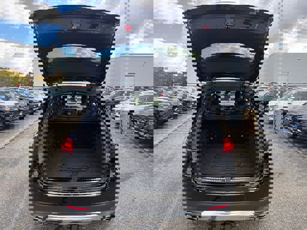 Used 2022 Mercedes-Benz GLE 350 4MATIC w/ Premium Package image 27