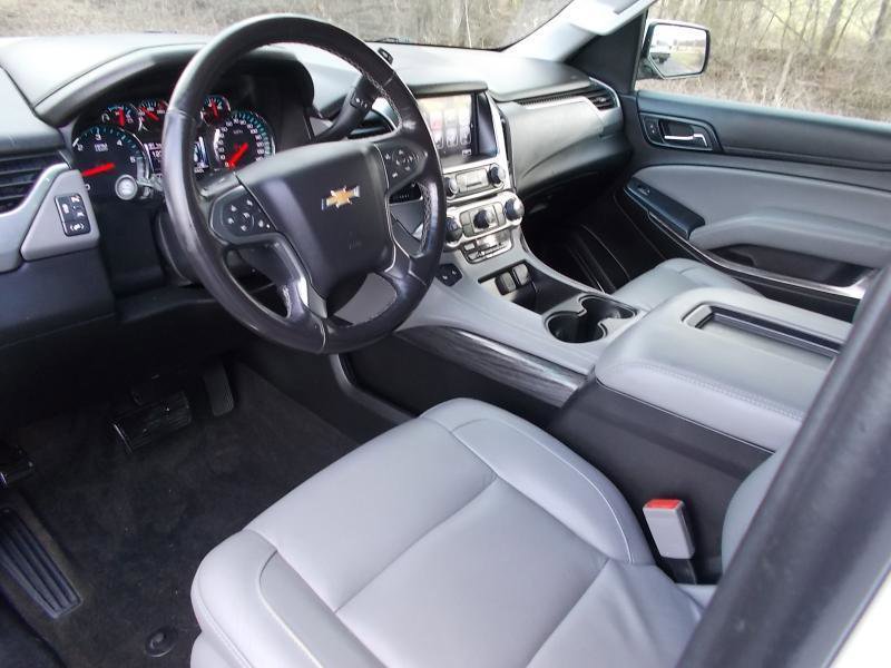 Used 2018 Chevrolet Tahoe LT w/ Luxury Package RWD image 27